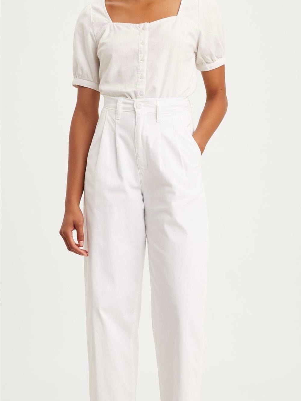 Levi’s White Pleated Balloon Leg Pants